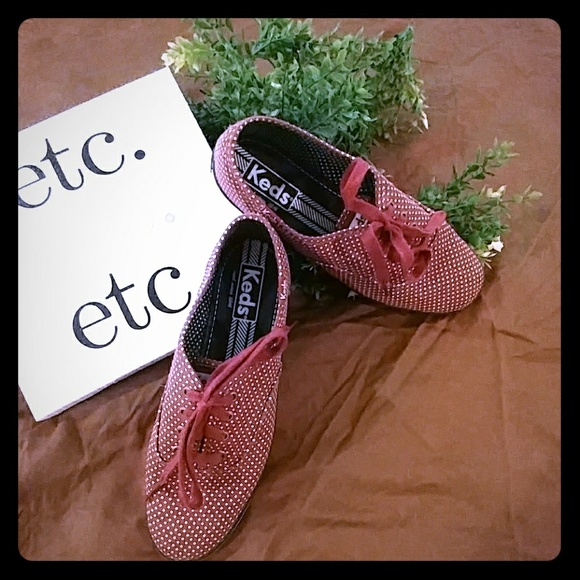 Keds Shoes - 🎉HP🎉Keds Polka Dot Shoes